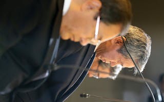 Incumbent, 2 ex-Toshiba presidents quit in scandal