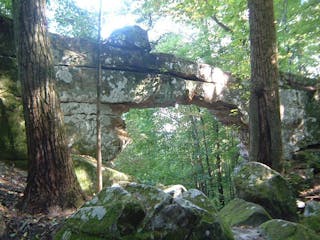 800px-Sewanee_natural_bridge