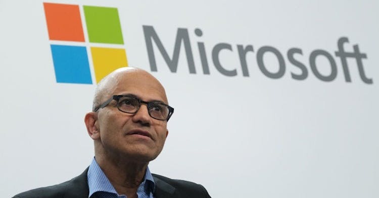 Satya Nadella 任微軟 CEO 十周年，他做對哪 4 件事讓公司市值翻 10 倍？