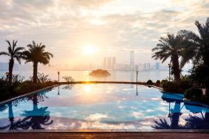 Swimmingpoolen hos eller tæt på Xiamen Marriott Hotel Haicang