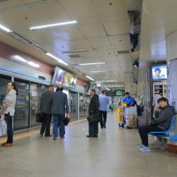 Myeongdong stanice metra