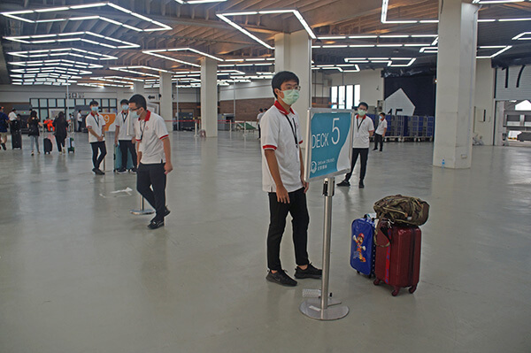 基隆港領取行李的地方