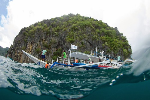 愛妮島（El Nido）保護區由45個大小島嶼組成，總面積903平方公里，坐擁當地最具多樣性的生態系統。（來源：聯合國環境署，UNEP）