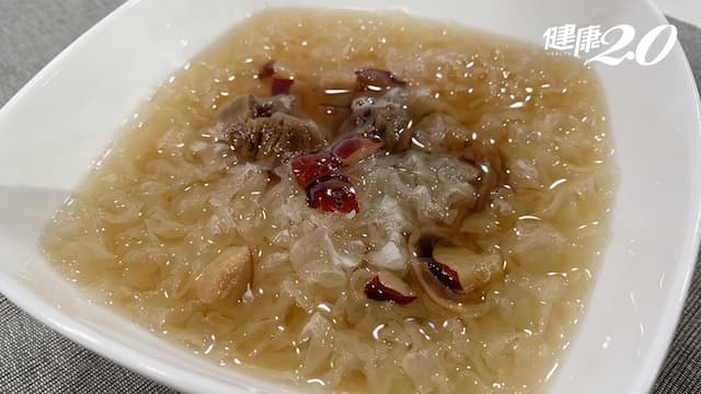 桂圓生薑銀耳湯／不只是甜品！一碗湯就能祛濕養顏 讓你氣色變好/recipe/348136