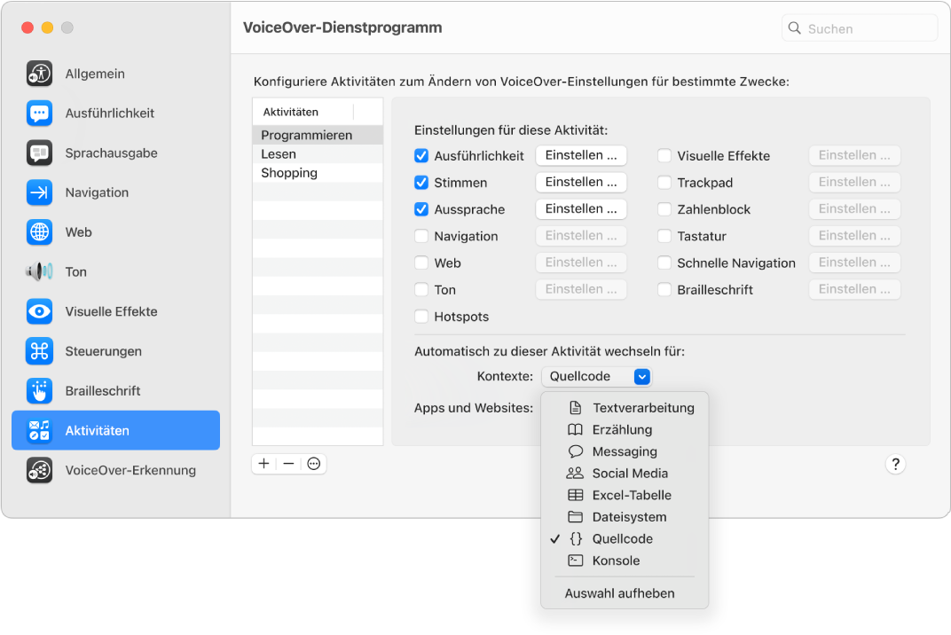 Der Bereich „Stimmen“ der Kategorie „Sprachausgabe“ im VoiceOver-Dienstprogramm ist zu sehen. Es wird eine Aktivität erstellt, die eine Gruppe von VoiceOver-Einstellungen im Zusammenhang mit den Schreiben von Programmiercode verwendet.