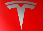 Tesla: Überbewertet? UBS sieht Risiken durch KI-Initiativen