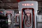 Η Tesla αναφέρει χαμηλότερα περιθώρια κέρδους εν μέσω μειώσεων τιμών και κινήτρων