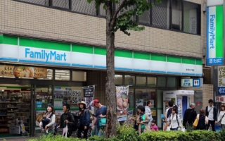 日本便利店用本土手帕擊敗中國便宜貨