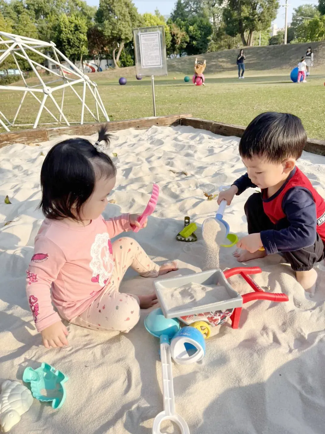 新悦花園酒店｜親子主題房＆遊戲室&寵物專屬旅館