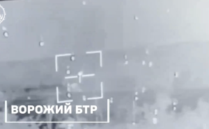 (影）整個天空都紅了! 頓涅茨克、俄佔赫爾松彈藥庫被炸、1200俄軍一天內團滅