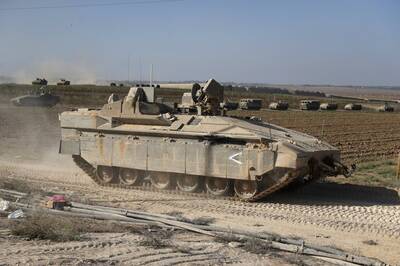搭乘裝甲運兵車遭伏擊爆炸  8名以色列士兵喪生