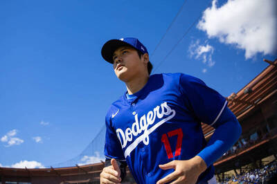 MLB》道奇球僮空手奪速球成救命恩人 大谷翔平盛讚：我的英雄！
