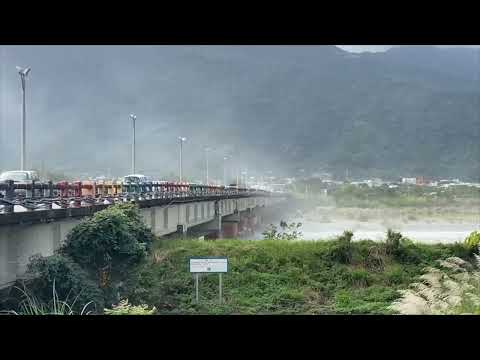 東北風颳起 秀姑巒溪風飛沙騎車開車叫苦