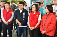 颱風小犬重創屏東滿州鄉  蔡總統勘災允協助重建