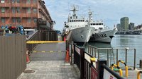 海巡南投艦機件故障 移泊擦撞基隆港碼頭