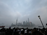 霧霾籠罩上海出現嚴重空污 部分工業活動暫停