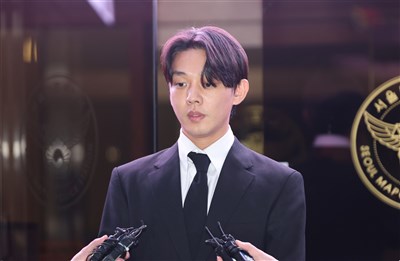 韓星劉亞仁遭控性侵男性 警調查吸毒犯案可能性