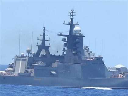 俄國5艘軍艦穿過沖繩本島與宮古島之間 日本警戒