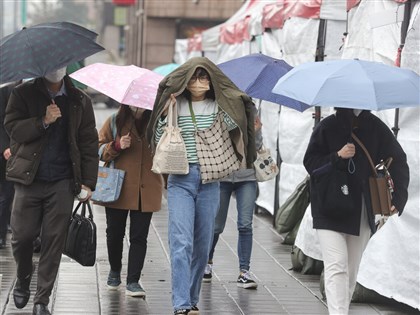 北部東部濕涼留意大雨 中南部多雲到晴