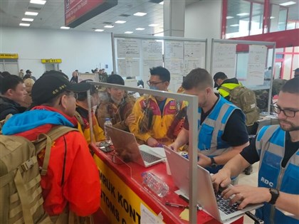土耳其緊急救援大不易 台灣搜救隊花一整天入重災區