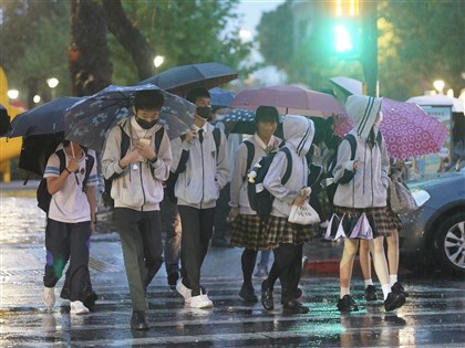 華南雲雨區影響各地有雨 對旱象幫助有限