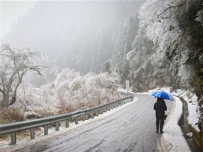 24日下雪機率降、北部白天12度全台寒冷 氣溫25日回升