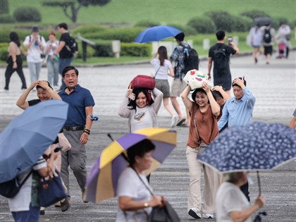 午後山區及大台北宜花留意大雨 中南部不定時短暫降雨