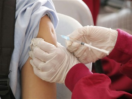 國中男生公費HPV疫苗最快114年9月開打 至少9萬人受惠