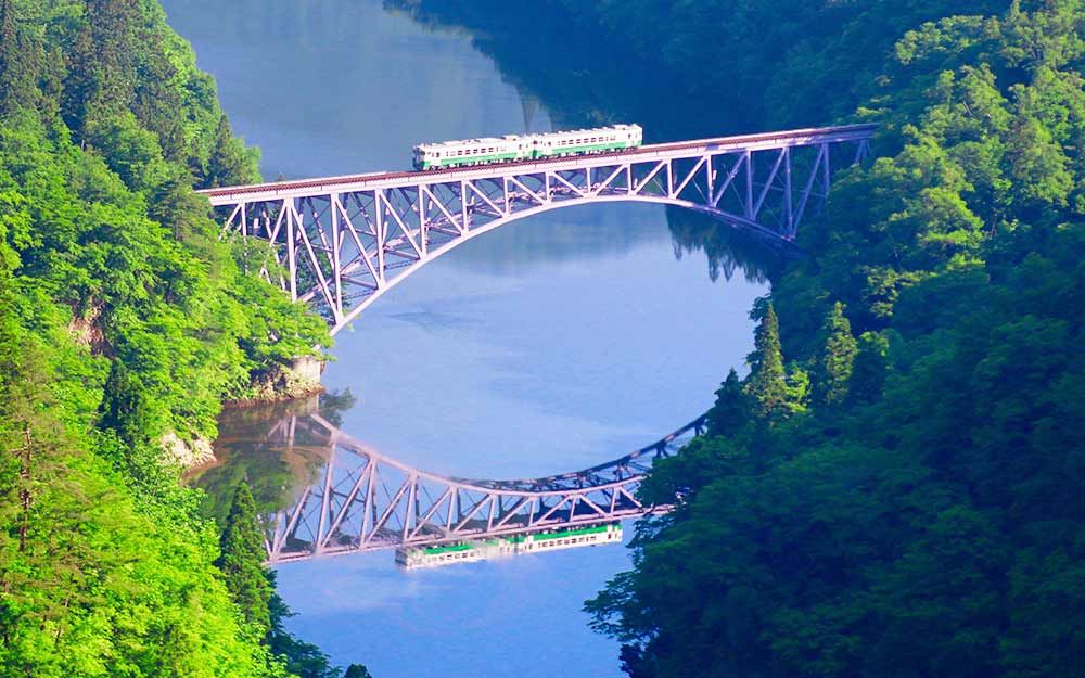 愛上星野東北５日－藏王御釜、只見線鐵道、大志集落、松島遊船、銀山溫泉、OUTLET購物、舞蹈溫泉 cover photo