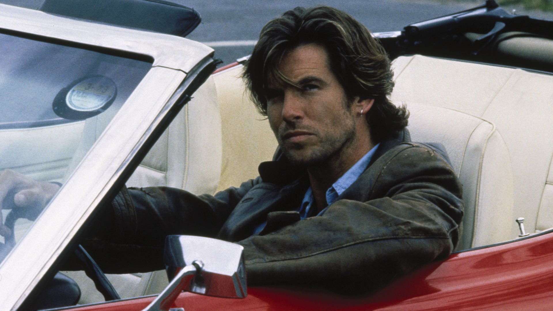 Pierce Brosnan in Taffin (1988)