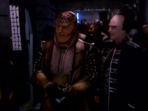 Peter Jurasik and Andreas Katsulas in Babylon 5 (1993)