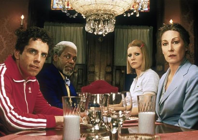 Danny Glover, Gwyneth Paltrow, Anjelica Huston, and Ben Stiller in The Royal Tenenbaums (2001)