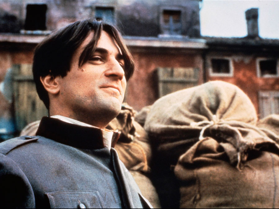 Robert De Niro in Novecento (1976)