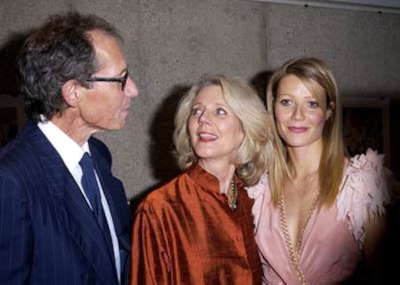 Gwyneth Paltrow, Blythe Danner, and Bruce Paltrow at an event for The Royal Tenenbaums (2001)