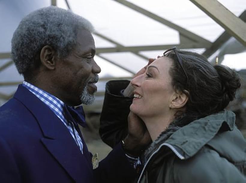 Danny Glover and Anjelica Huston in The Royal Tenenbaums (2001)