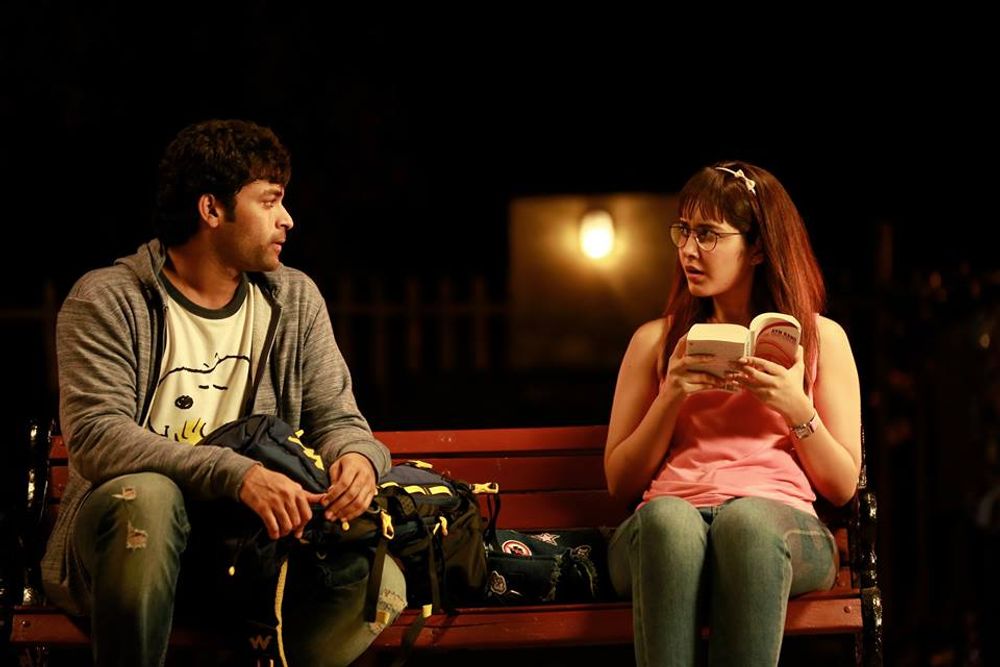 Raashi Khanna and Varun Tej in Tholi Prema (2018)