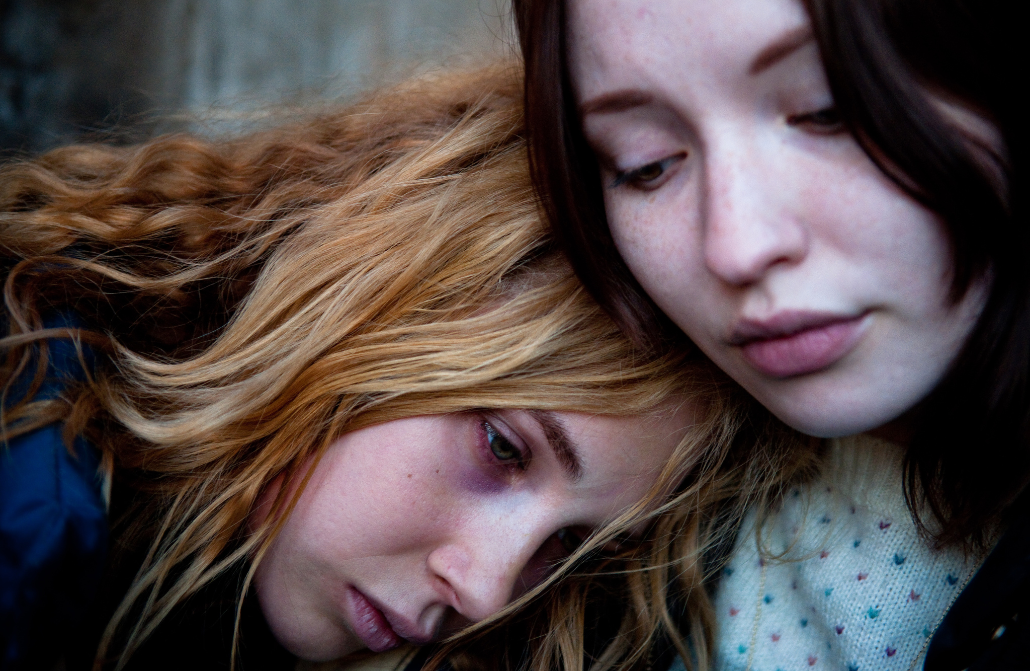 Emily Browning and Juno Temple in Magic Magic (2013)