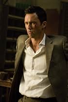 Jeffrey Donovan in Burn Notice (2007)