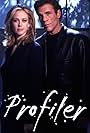 Robert Davi and Ally Walker in Profiler (1996)