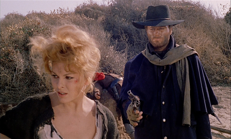 Loredana Nusciak and Franco Nero in Coffin for a Gunfighter (1966)