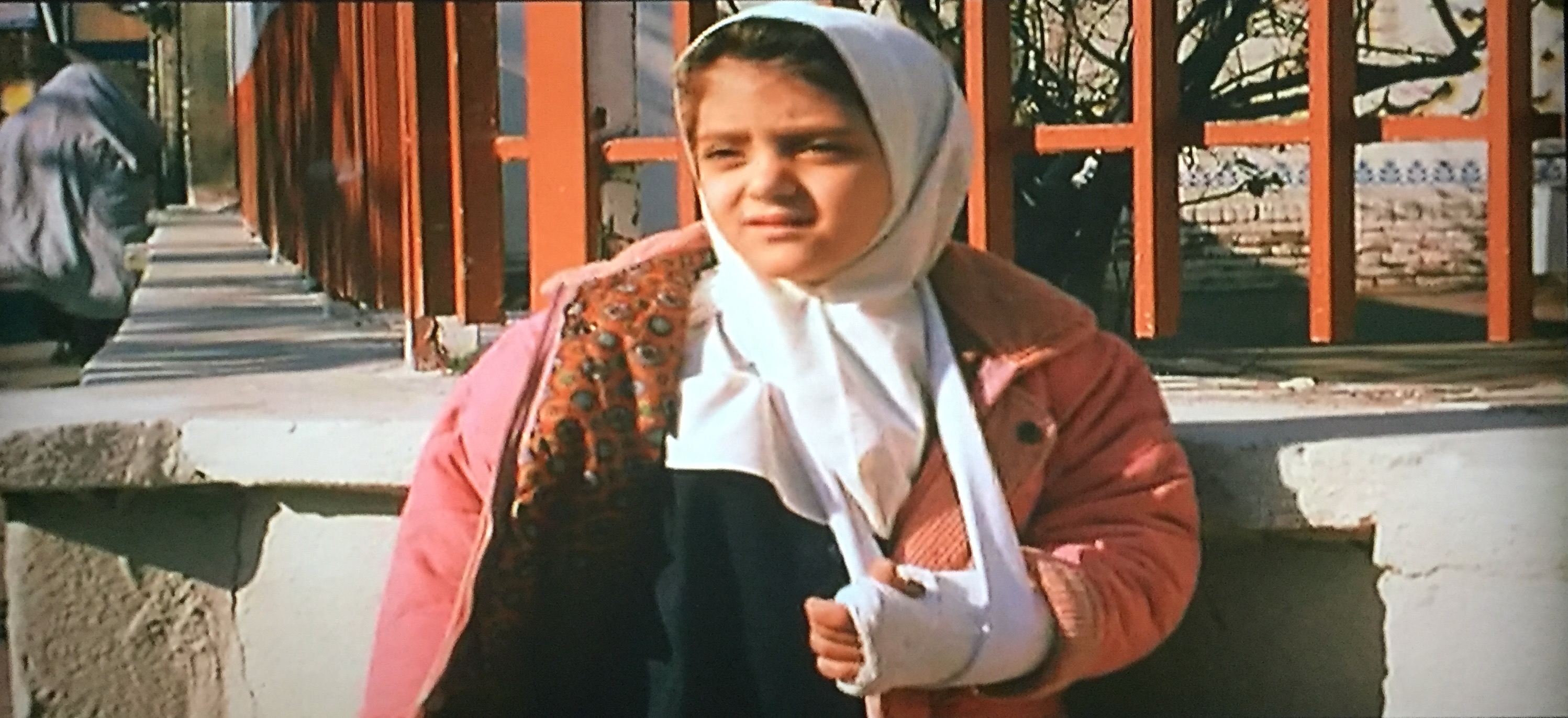 Mina Mohammad Khani in Ayneh (1997)