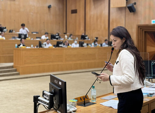 出席侯友宜造勢遭停權 嘉縣綠營美女議員黃嫈珺宣布退民進黨