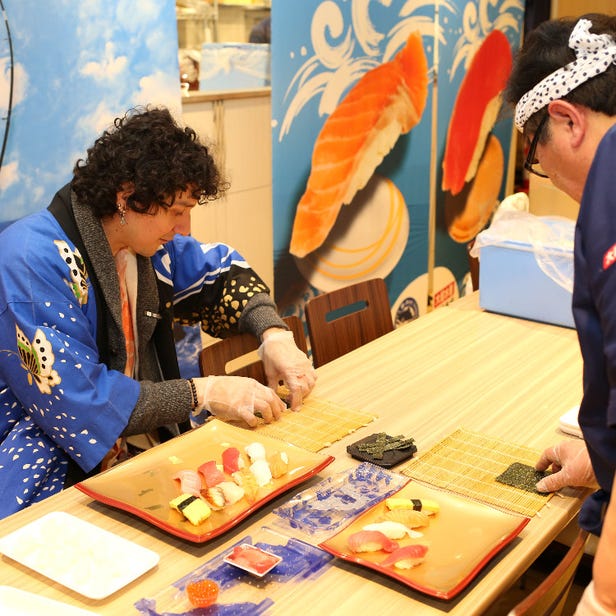 Daiki Suisan Kaitenzushi Dotonbori