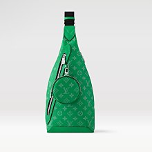 【哈極品】閒置美品《Louis Vuitton LV 綠色老花字紋 斜背胸口包附圓型零錢包 》