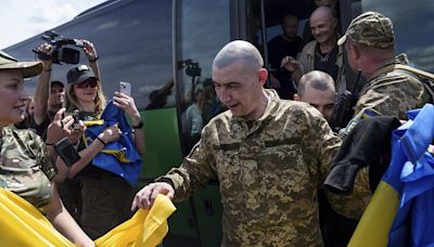 Ukraine and Russia exchange 90 prisoners of war each
