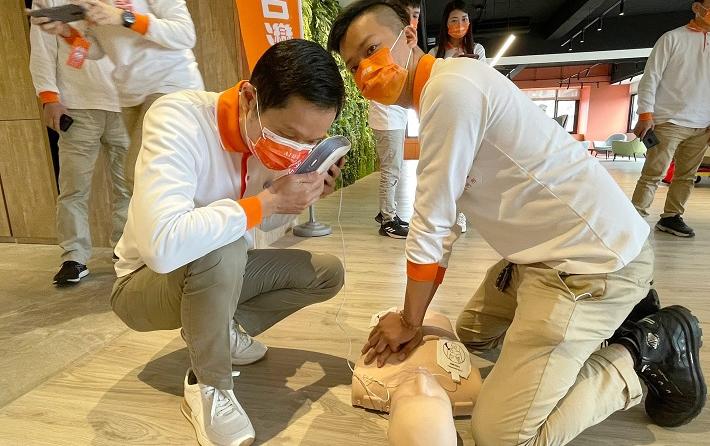 台灣房屋珍愛家人 率先完成衛福部AED訓練