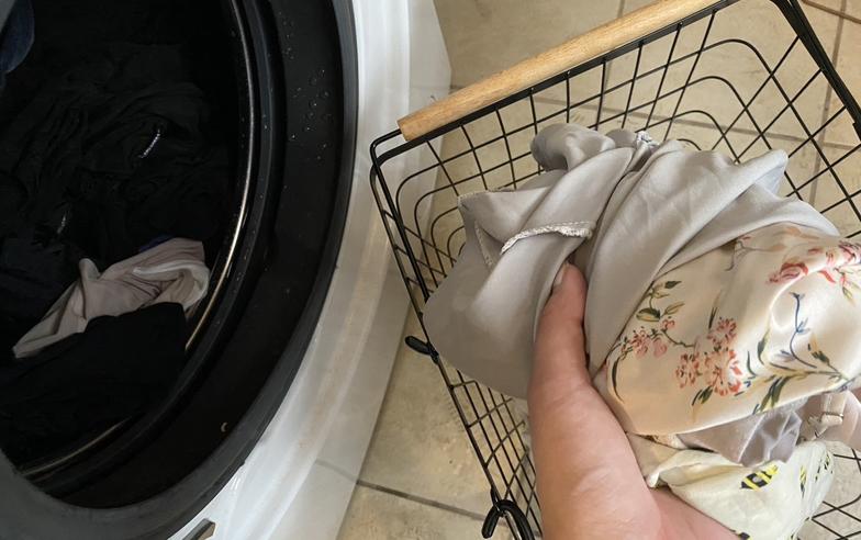 【居家好EZ】烘衣機烘完衣物為什麼還是濕濕的？一樣小物讓衣服乾爽好舒服