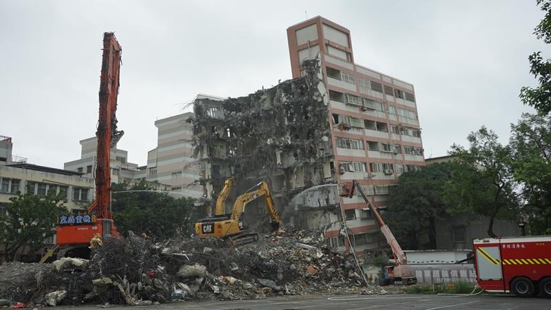 花蓮地震後強制拆除15危樓 富凱大飯店已拆完、統帥拆五成【不斷更新】