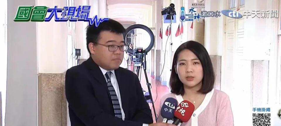 <strong>國民黨立委徐巧芯受訪時表示現在民進黨內部的狼人殺遊戲開始了。（圖／中天新聞）</strong>