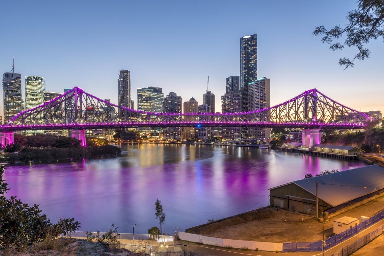 Story Bridge over the Brisbane River, Brisbane, Queensland, Australia at sunset. (Photo: Gettyimages)